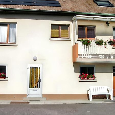 Maison Enchanteur A Berrwiller Avec Jardin Paisible Luaran gambar